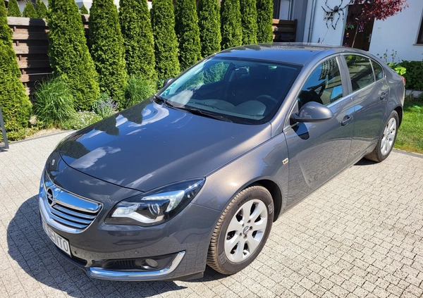 Opel Insignia cena 37900 przebieg: 141000, rok produkcji 2014 z Góra małe 232